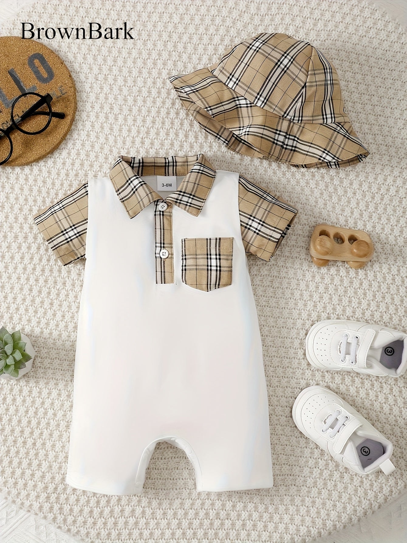Baby Boy Plaid Print White Short Sleeve Romper with Plaid Fisherman Hat – Casual & Cute (0-3 Years, Summer Wear)