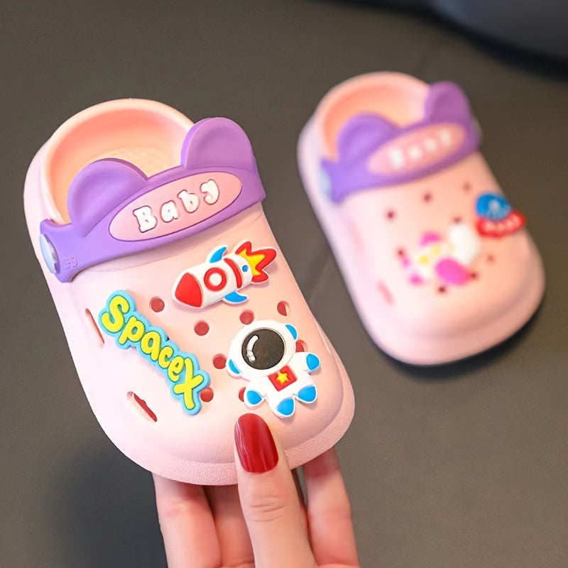 Children's Soft Bottom Summer Slippers for Girls, Cartoon Pattern, Light Up Crib Shoes, Breathable, PVC Upper, Sole, and Insole, No Lining Inside, Spring/Summer