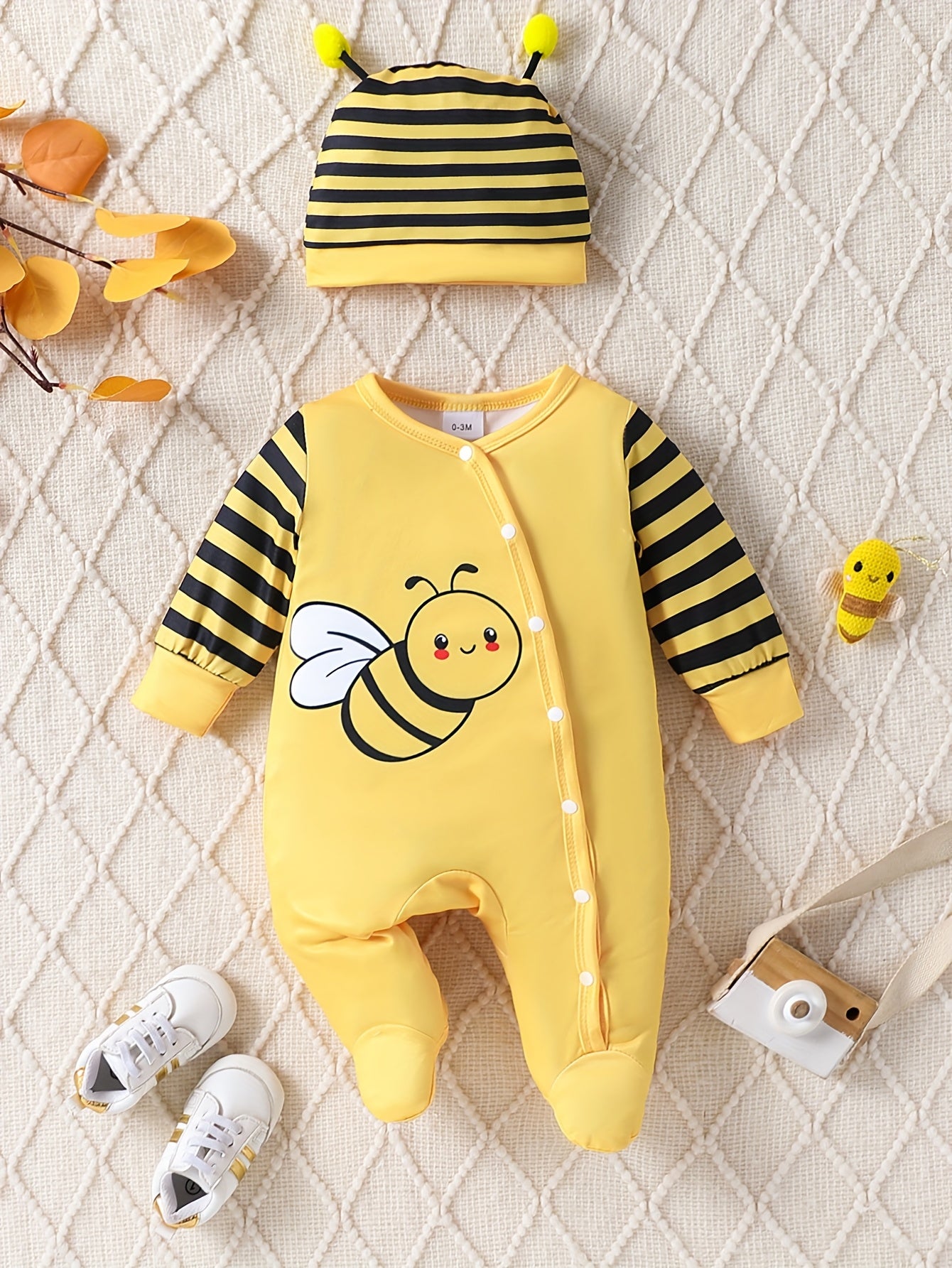 Girls' Cute Cartoon Little Bee Striped Onesie – Long Sleeve Romper with Hat (Spring/Autumn Outdoor Wear)