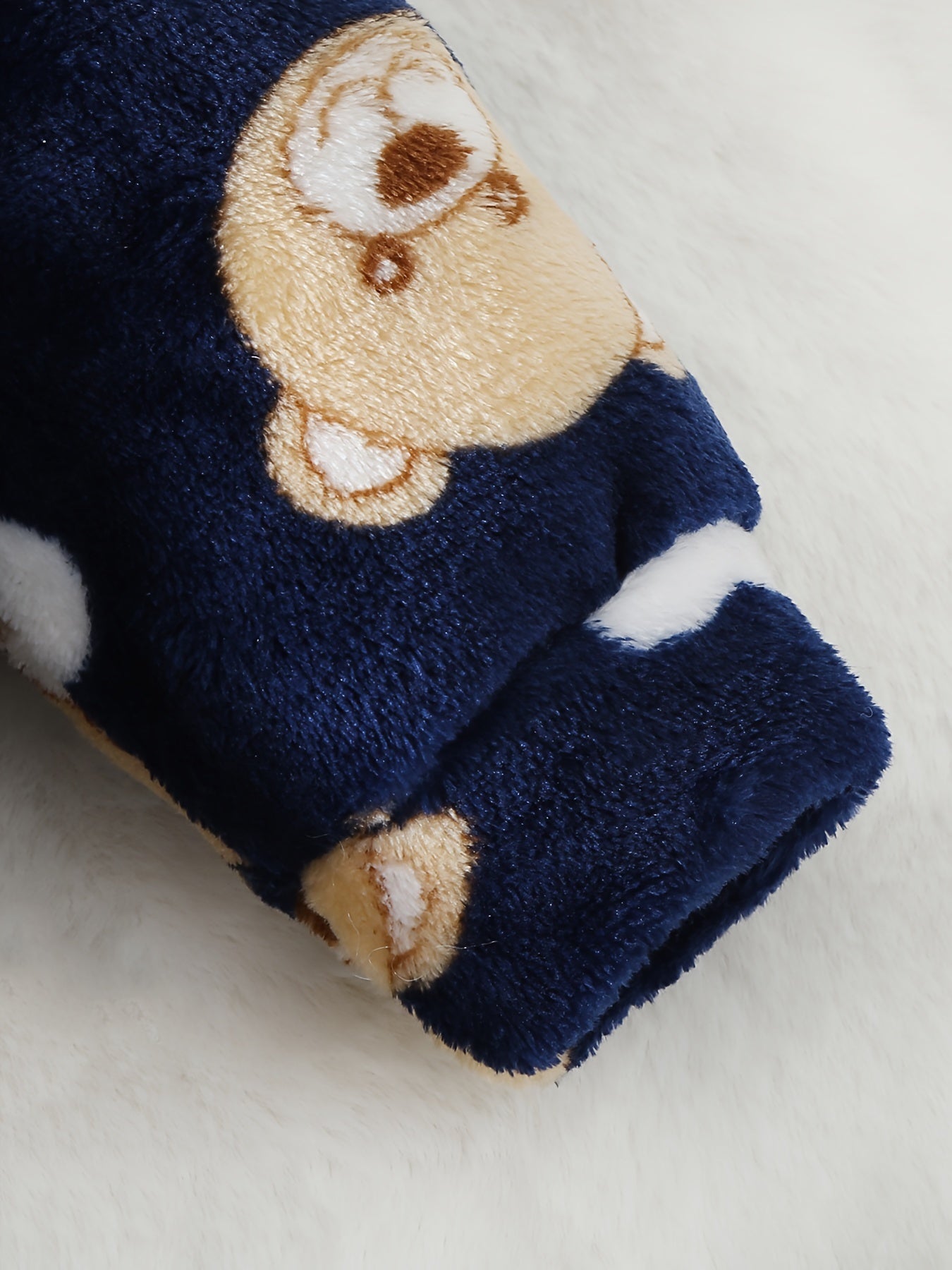 Cozy & Cute Kids' Plush Hooded Romper – Cartoon Bear & Heart Design (Button-Up, Warm Footie for Fall/Winter, Outdoor Wear)