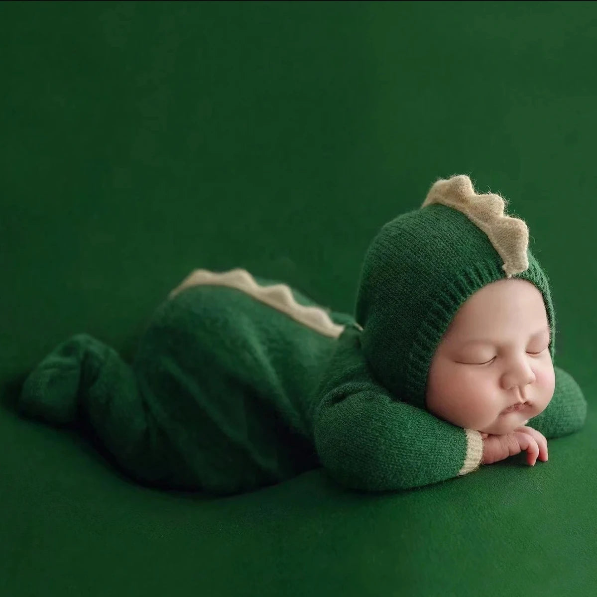 Ylsteed Knitted Newborn Dinosaur Outfit for Photo Shoot Baby Boy Photography Clothes Cute Animal Design Jumpsuit