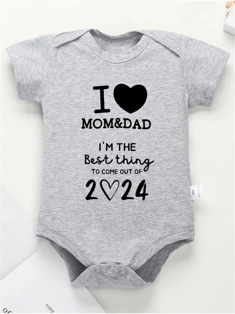 I Love Mom & Dad Baby Romper – Cute Newborn Bodysuit for Boys & Girls, Comfortable Cotton Outfit