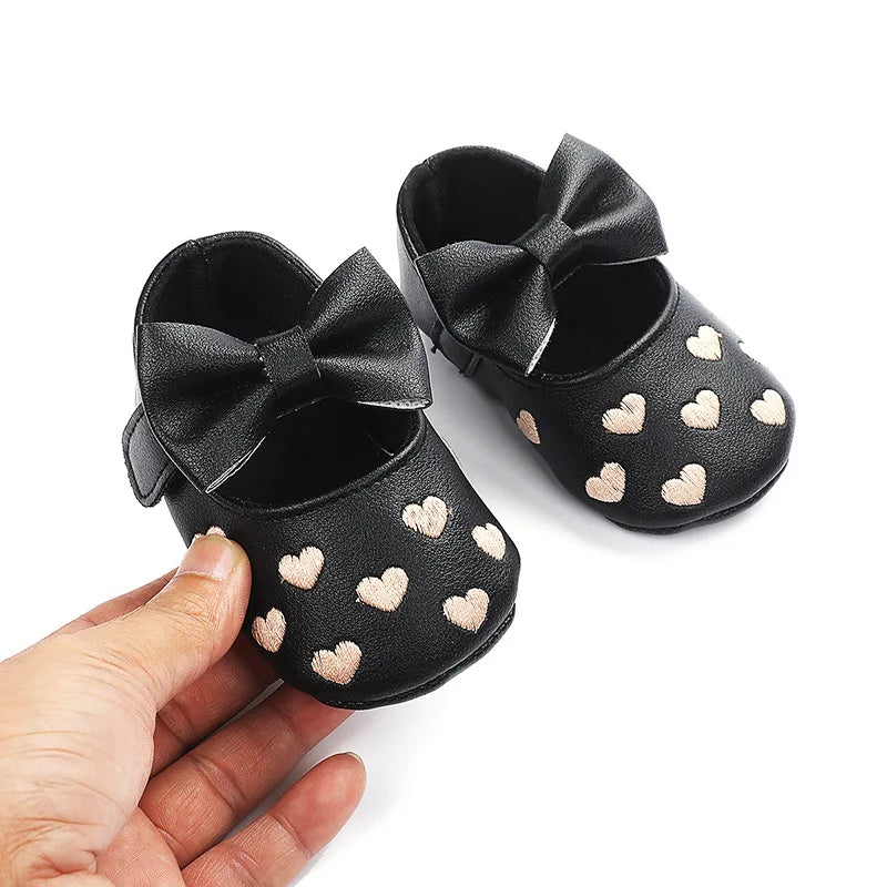 0-18 Month Newborn Baby Shoes – Classic Love Leather First Walkers for Boys & Girls, Multicolor Toddler Infant Shoes