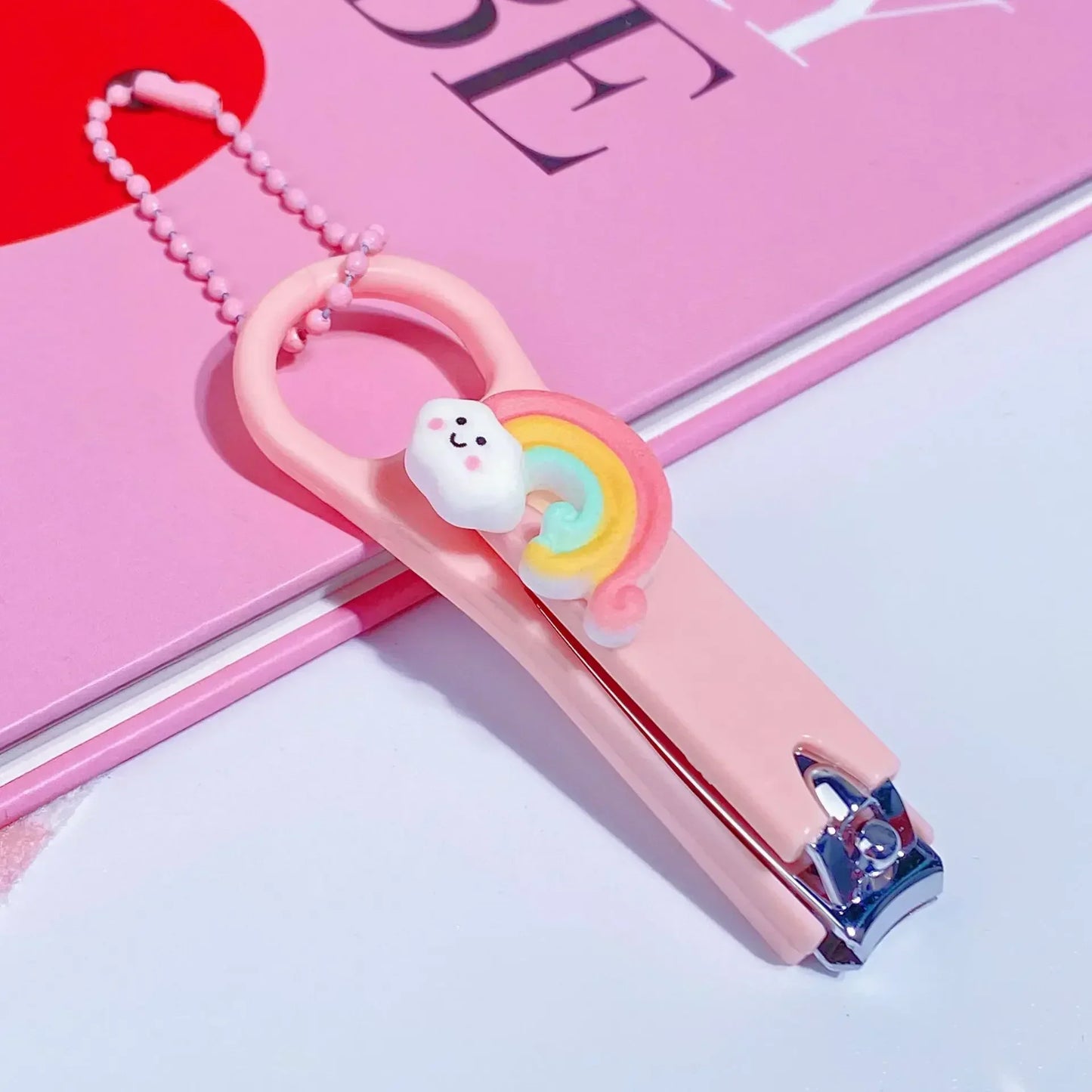 Girls Heart Pink Nail Clippers with Bead Chain Cartoon Bear Rabbit Nail Trimmer Cutter for Baby Kids Care Manicure Tools