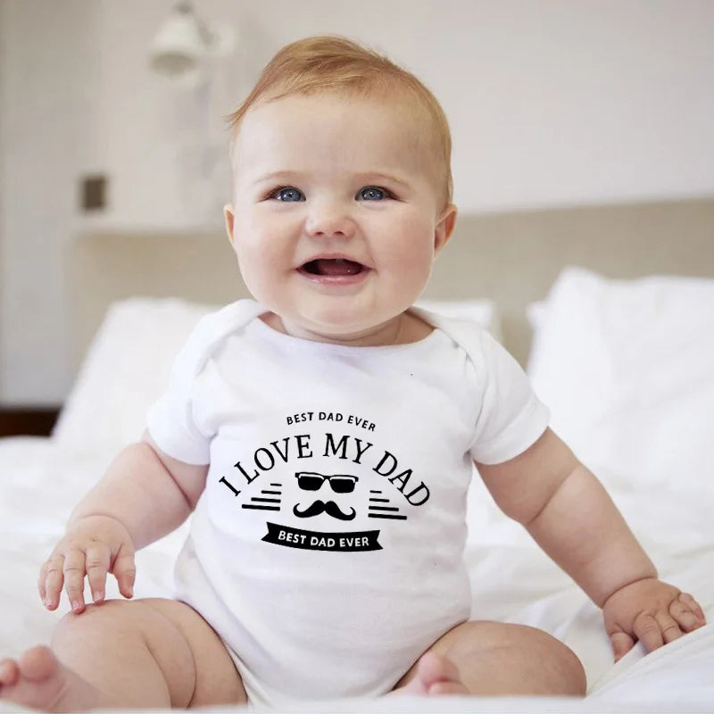 Popular "Mom+Dad=Me" Baby Romper – 100% Cotton Summer Onesie, Newborn Baby Clothes, Unisex Crawling Clothes, Comfortable and Cute