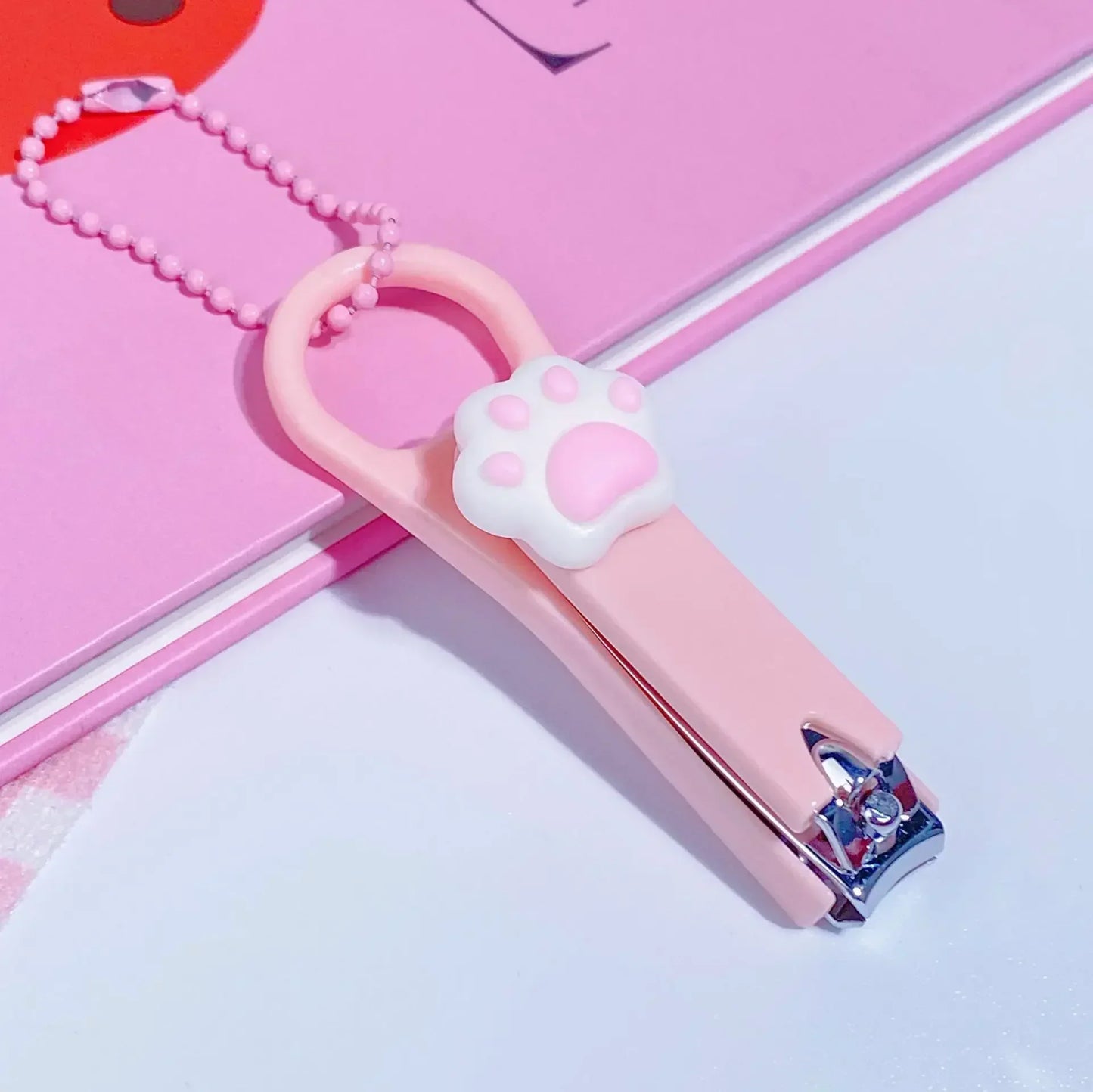 Girls Heart Pink Nail Clippers with Bead Chain Cartoon Bear Rabbit Nail Trimmer Cutter for Baby Kids Care Manicure Tools
