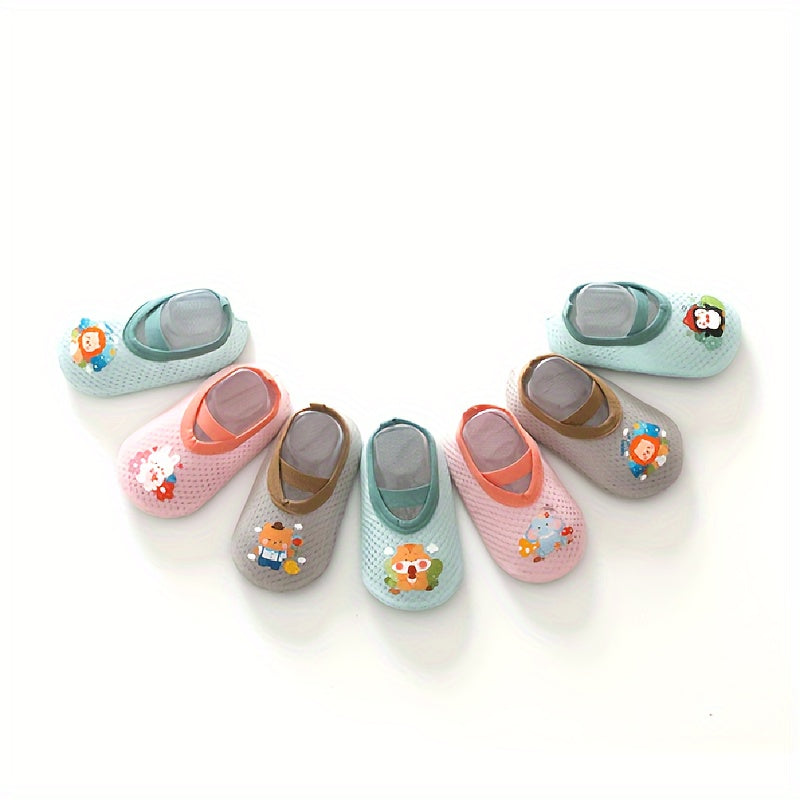 A Pair of Baby Girl's Adorable Cartoon Pattern Floor Socks - Comfy, Breathable, Casual Soft & Elastic Sock Shoes | Perfect for Spring & Summer