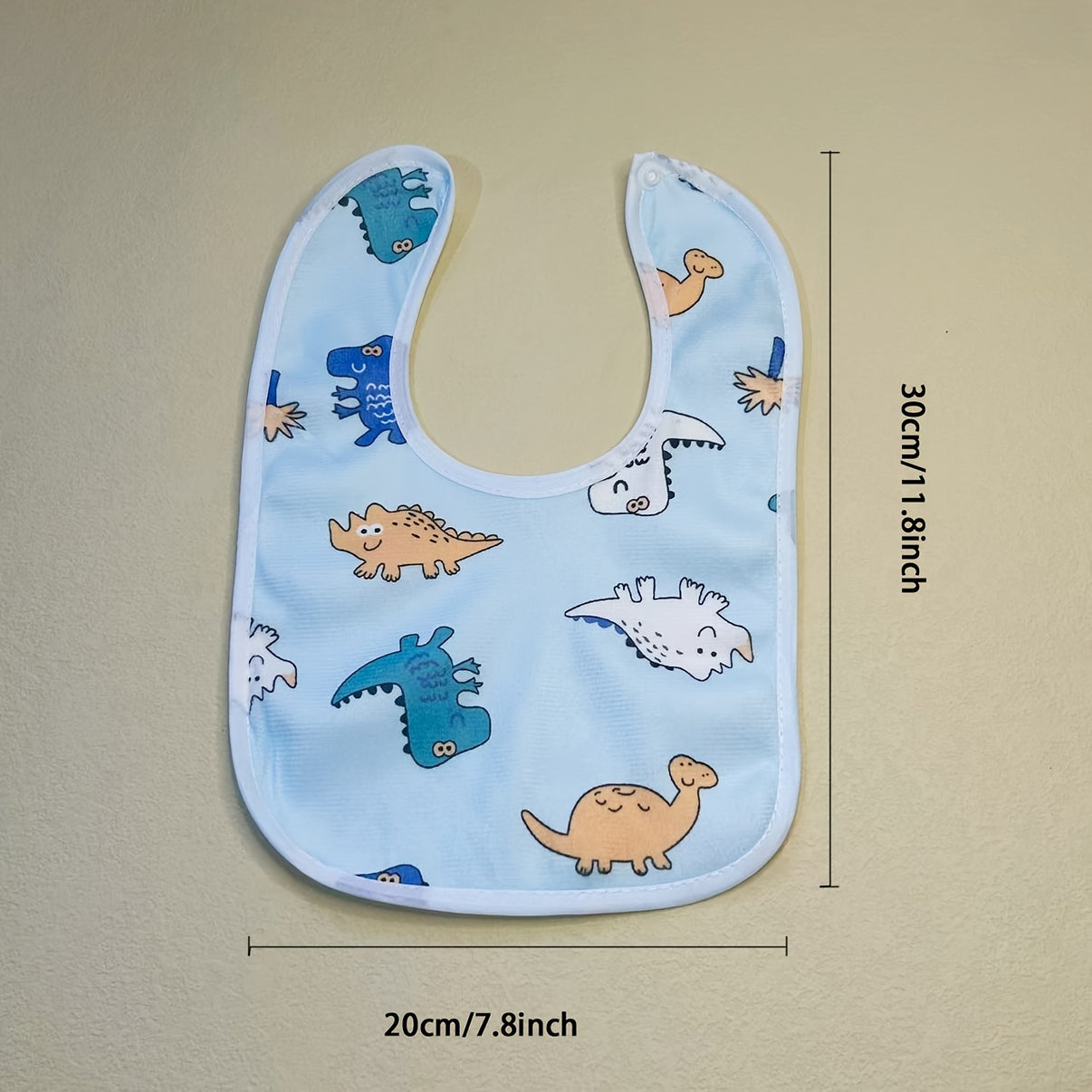 4/6pcs Set – Soft Crystal Velvet Baby Bibs with U-Shaped Pocket – Waterproof Drool Towels for Newborns & Toddlers (Random Cartoon Styles) - Kidzy Market