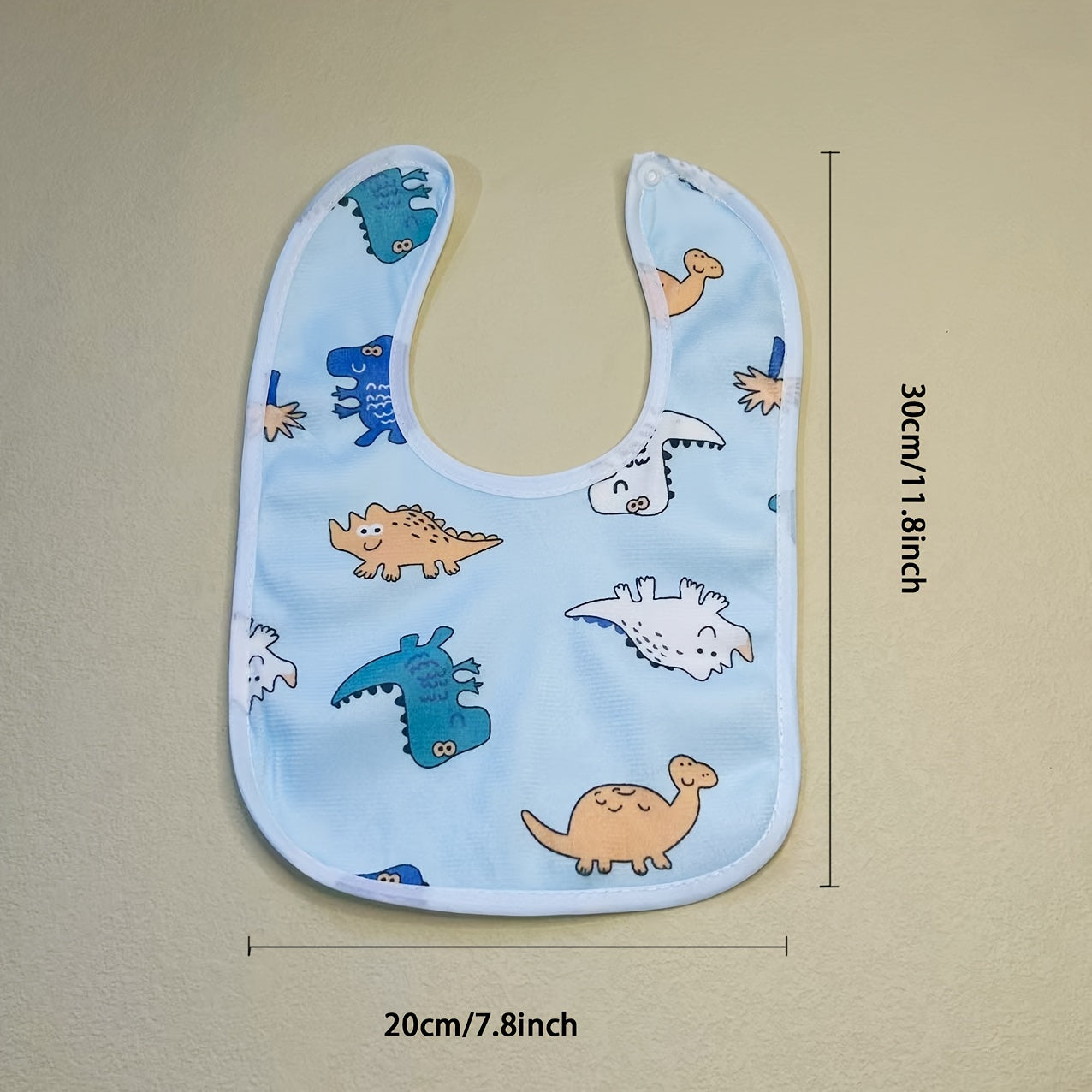 4/6pcs Set – Soft Crystal Velvet Baby Bibs with U-Shaped Pocket – Waterproof Drool Towels for Newborns & Toddlers (Random Cartoon Styles) - Kidzy Market