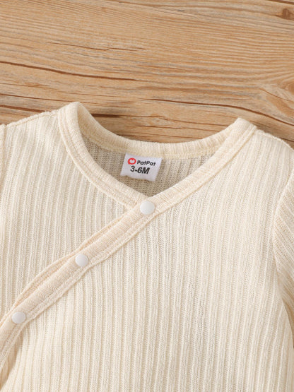 PatPat 2pcs Baby Boy/Girl Rib Knit Jumpsuit – Button Front Long-Sleeve Romper with Matching Hat Set