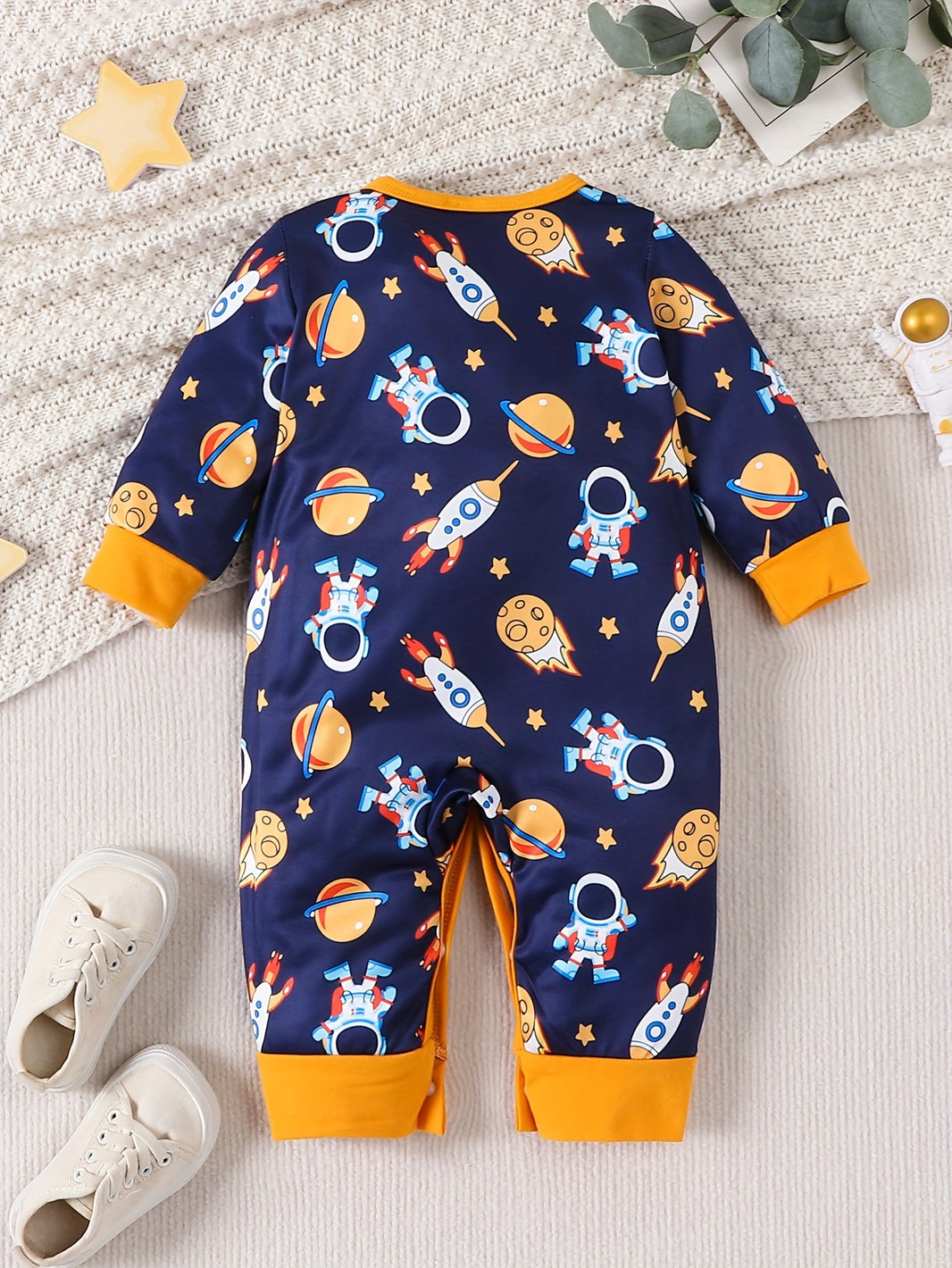 Adorable Cartoon Planet Long-Sleeve Romper for Baby Boys – Comfy Polyester Blend, Full Print (Spring/Fall, Outdoor Wear)