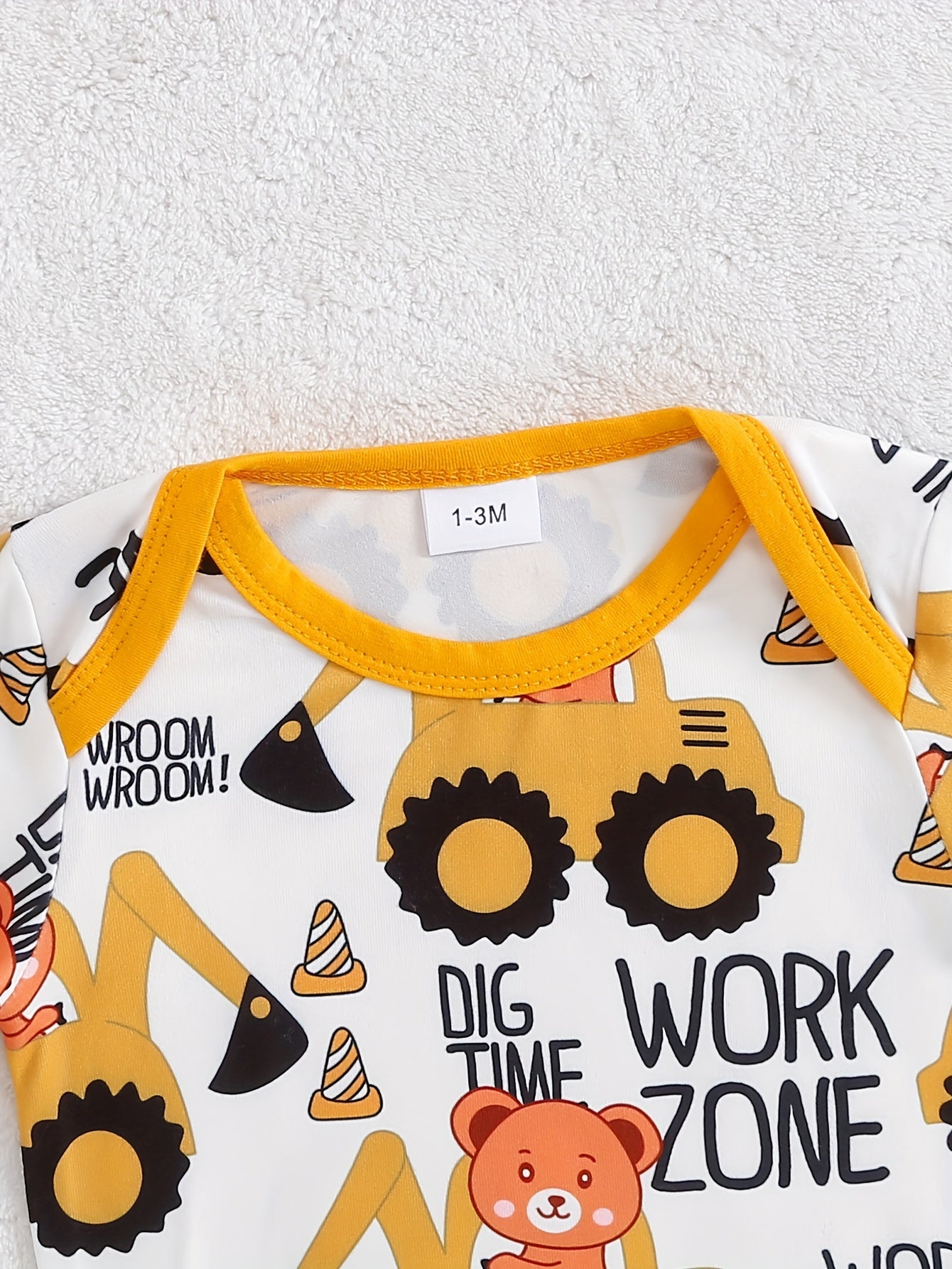 3pcs Baby Outfit Set – Cartoon Bear & Excavator Print, Knitted Fabric Romper, Beanie & Pants (Fall/Winter, Regular Fit)