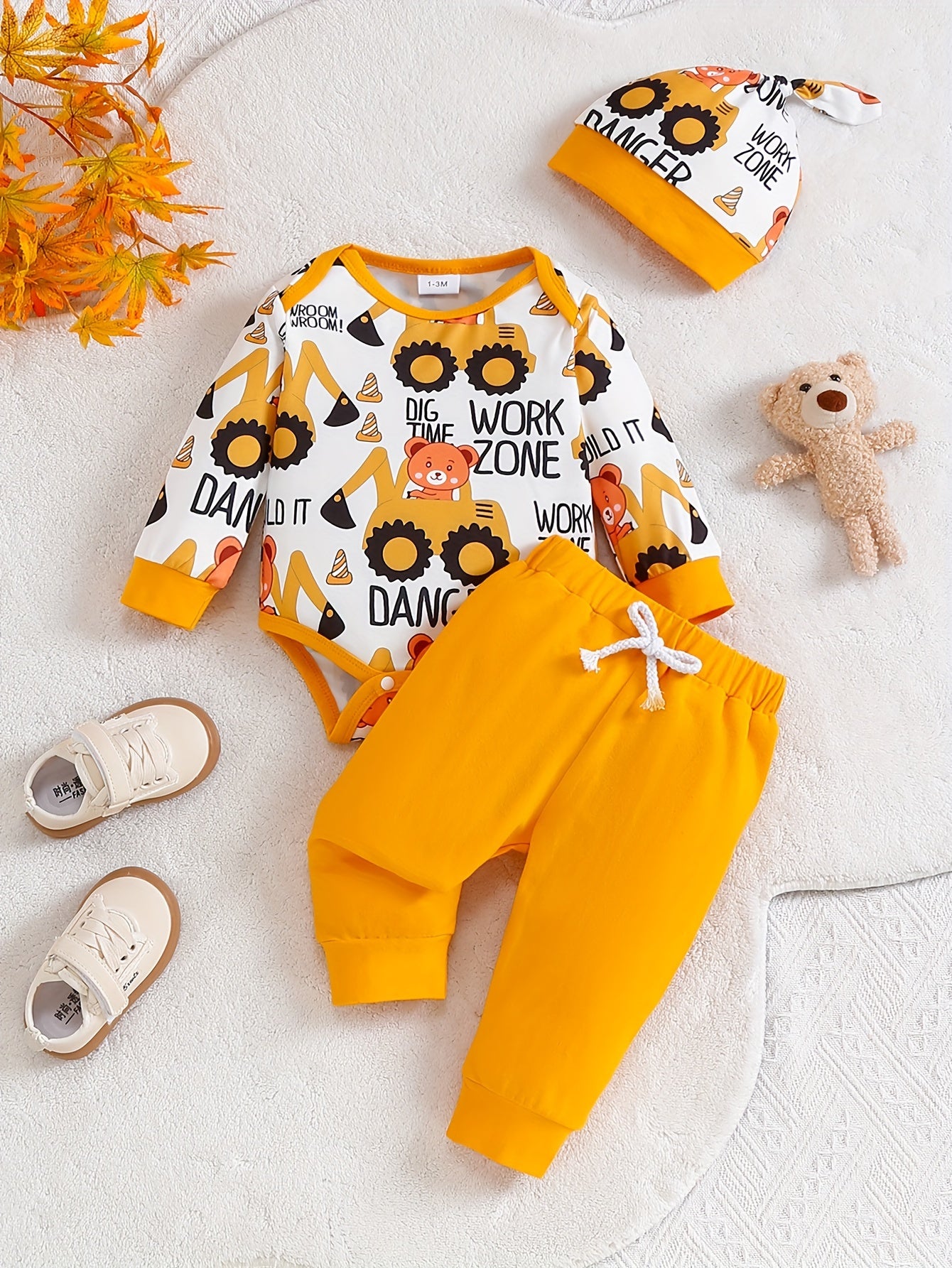 3pcs Baby Outfit Set – Cartoon Bear & Excavator Print, Knitted Fabric Romper, Beanie & Pants (Fall/Winter, Regular Fit)