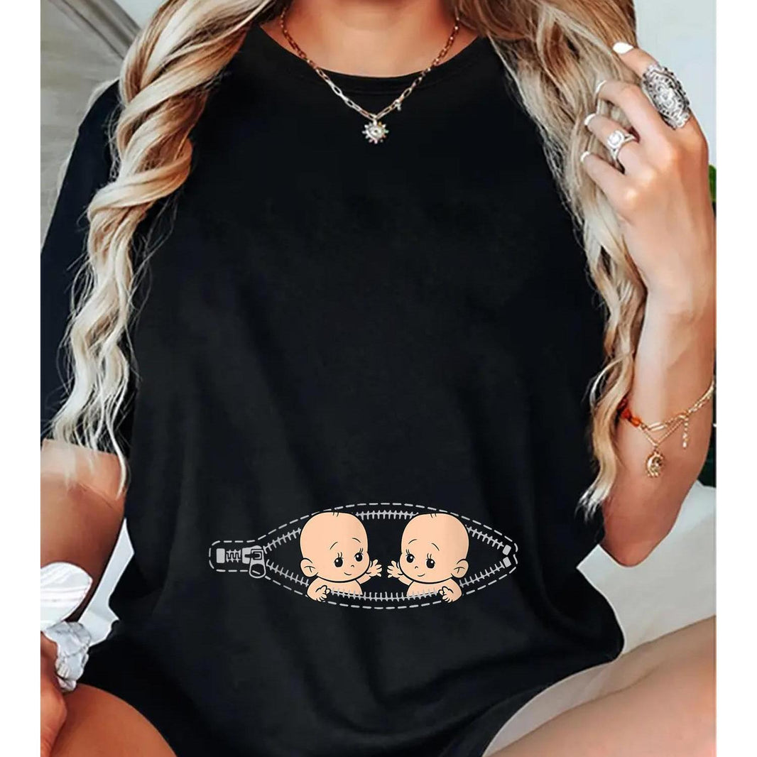 Comfy 'Mom of Twins' Pregnancy Announcement Tee - Casual Black T-Shirt with Cartoon Twins Design, Short Sleeve, Round Neck - Perfect for New Moms, Maternity Clothes