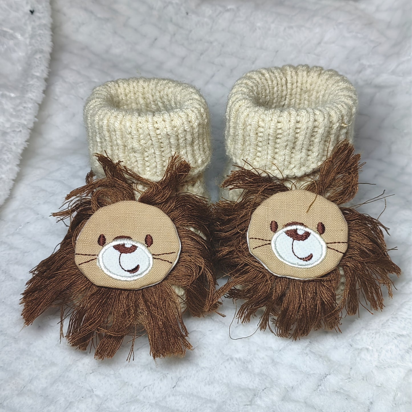 Handmade Knitted Booties & Socks - Soft Sole Shoes with Cute Lion Decorative Gift Shoes for Babies