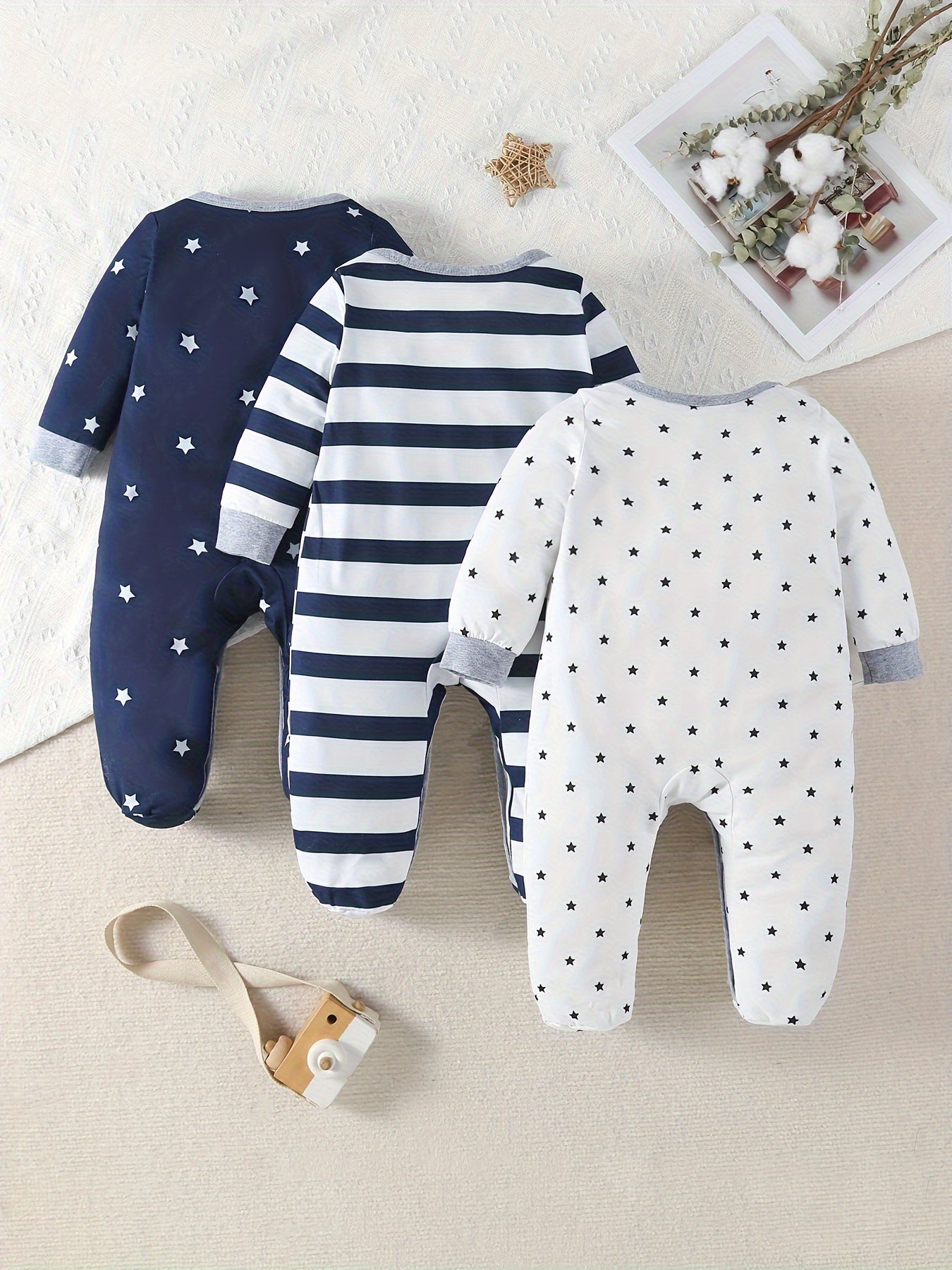 Baby Boys' Star Printed Footed Bodysuit 3-Piece Outdoor Set – Cozy and Comfortable for All Seasons