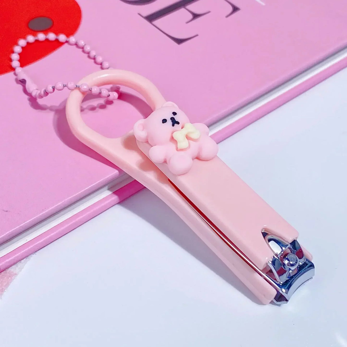 Girls Heart Pink Nail Clippers with Bead Chain Cartoon Bear Rabbit Nail Trimmer Cutter for Baby Kids Care Manicure Tools