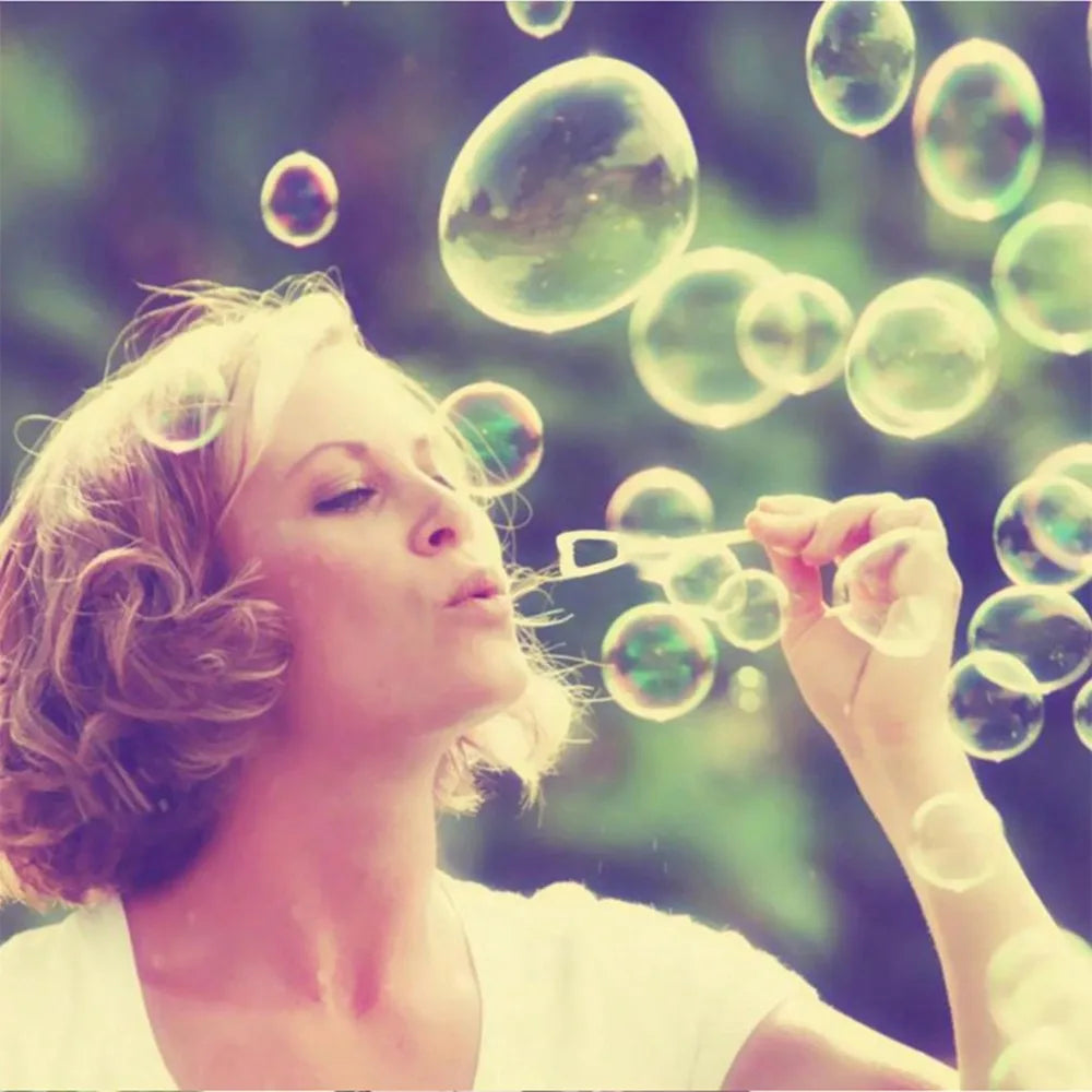 Kids Mini Bubble Blower Toy - 4 in (10 cm) Portable Test-Tube Bubble Wand with Bubble Solution