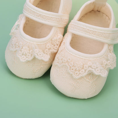 BeQeuewll Infant Baby Girls Shoes – Non-Slip Soft Soled Lace Bowknot Flats, Spring/Autumn First Walker Princess Shoes