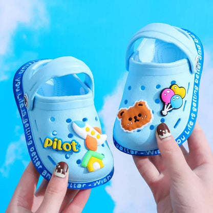 Summer Kids’ Sandals – Cartoon Design Hole Shoes, Soft Anti-Skid Slippers for Boys & Girls, Beach Baby Shoes