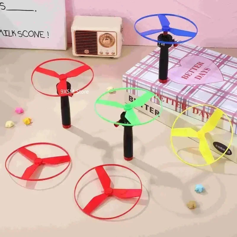 MOONBIFFY 1-Pack Kids Pull-String Flying Disc Helicopter Toy — Outdoor Propeller Spin Top for Ages 4-12