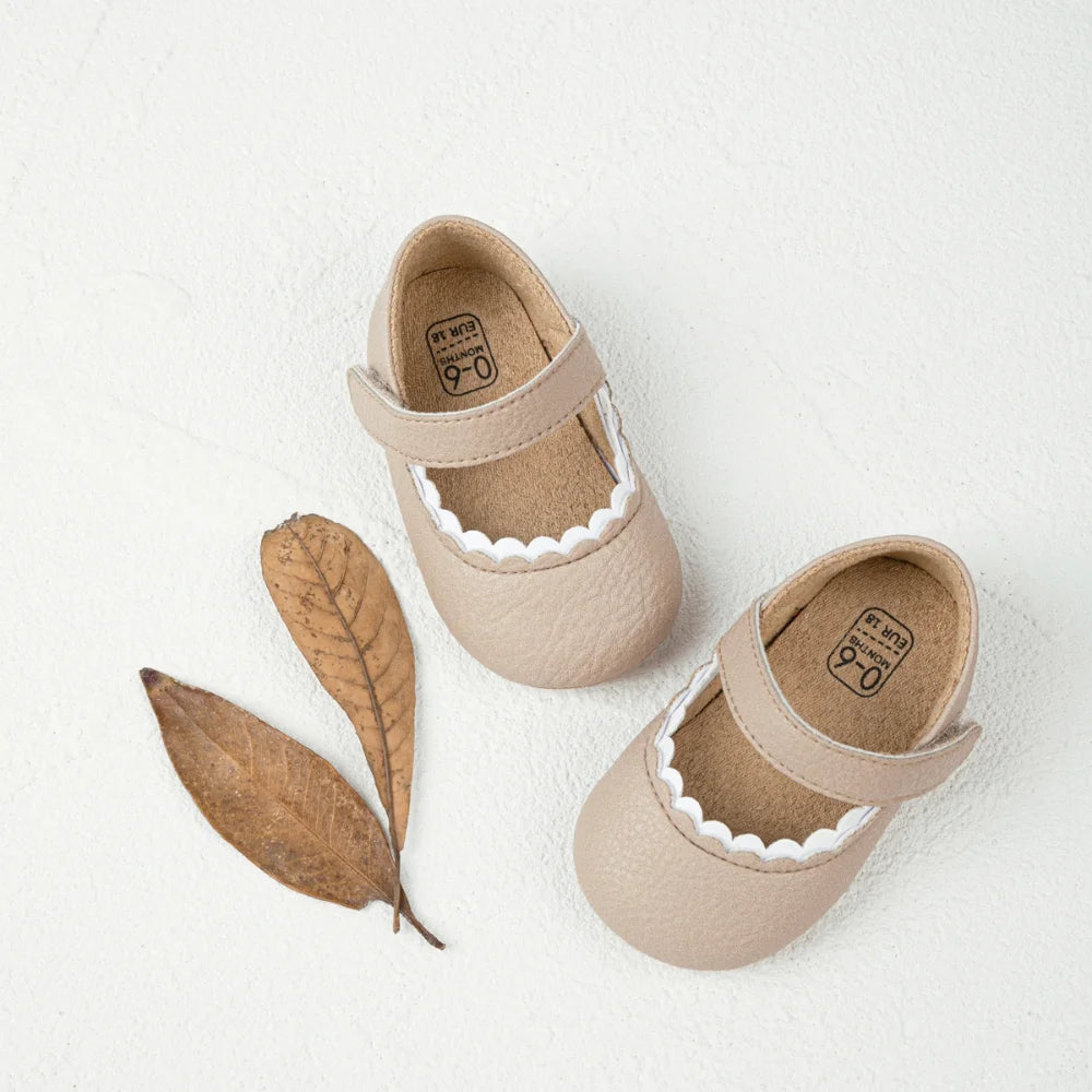 Newborn Baby Breathable Fashion Leather Shoes – Lace Princess Shoes with Non-Slip Soft Bottom