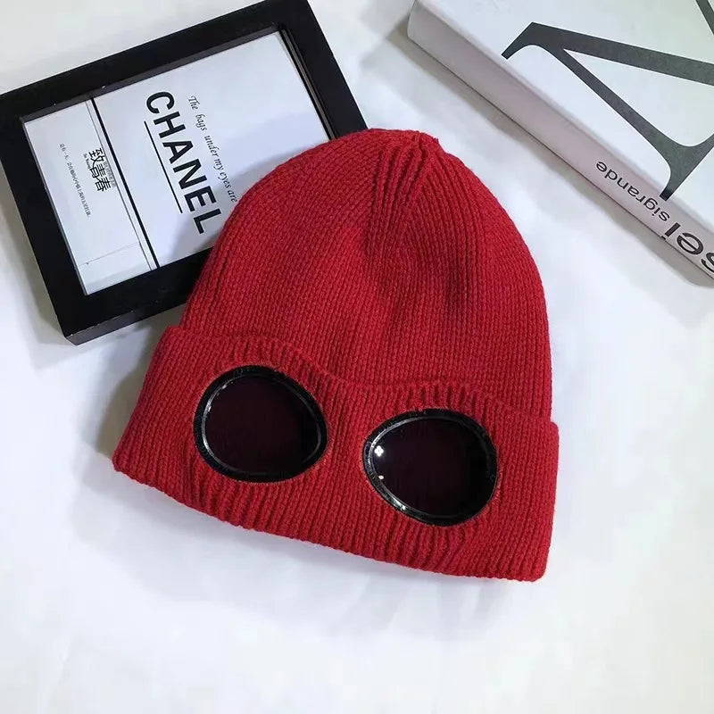 Unisex Knit Ski Beanie with Built-In Goggles — Windproof, Anti-Slip Ear-Protection Winter Hat, One Size Fits Most (54–60 cm / 21–23.6 in)