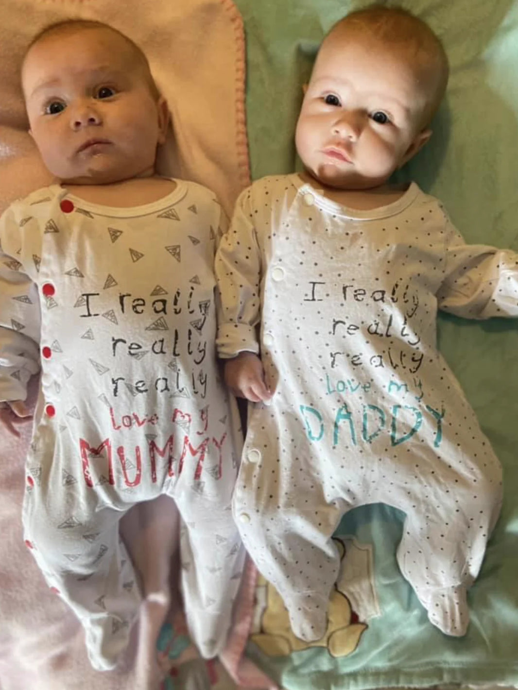 Newborn Infant Baby Boys & Girls Cotton Long Sleeve Romper – “Daddy/Mummy” Letter Jumpsuit Pajamas – Cute Family Outfit for Baby Boy & Girl