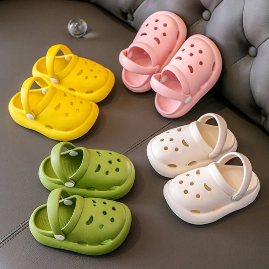 Children’s Garden Shoes – Boys’ & Girls’ Outdoor Play Sandals, Wear-Resistant Non-Slip, Charms Compatible for Christmas & Halloween