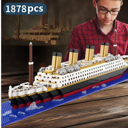 Small Particle Building Block Set – Titanic Cruise Ship Assembly Toy, Giant Puzzle Brick Model Kit, Desktop Birthday Gift for Kids
