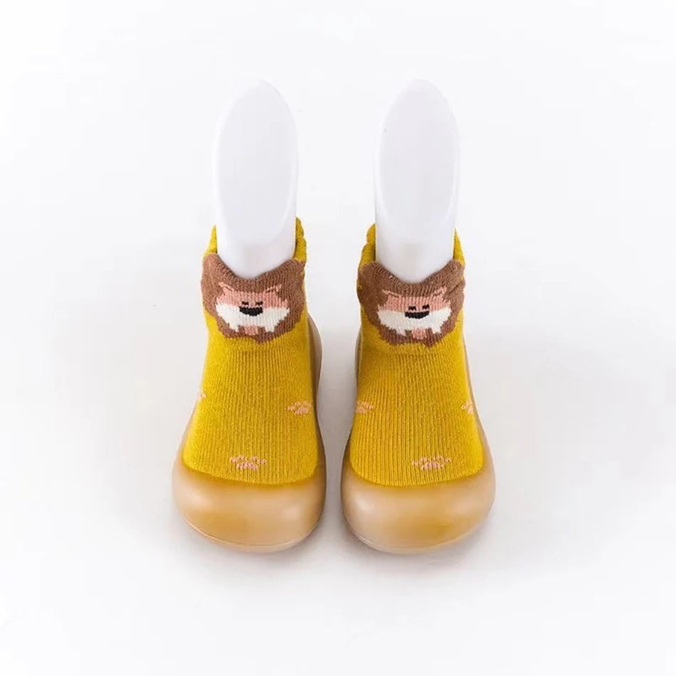 Cute and Comfy Cotton Newborn Baby First Walkers – Soft-Soled Indoor Casual Shoes, Breathable and Non-Slip Baby Shoes