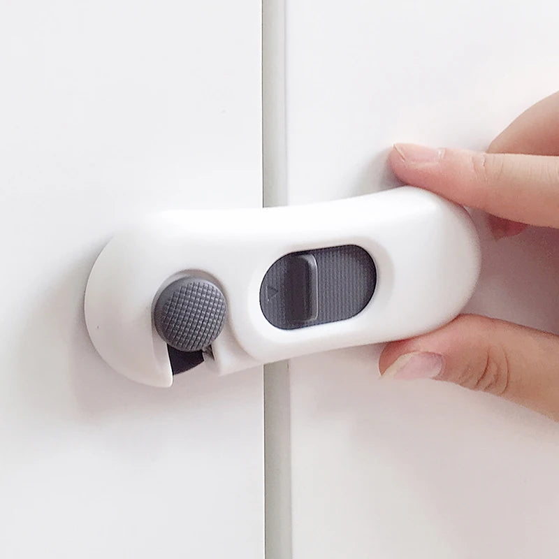 1Pc Home Refrigerator Lock Fridge Freezer Door Catch Lock Toddler Kids Child Cabinet Safety Lock for Baby Safety Child Lock