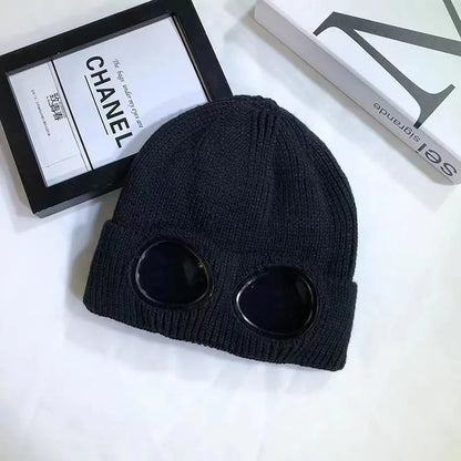 Unisex Knit Ski Beanie with Built-In Goggles — Windproof, Anti-Slip Ear-Protection Winter Hat, One Size Fits Most (54–60 cm / 21–23.6 in)