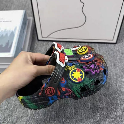 MINISO Avengers Spider-Man Cartoon Anime Hole Shoes – Children’s Anti-Slip, Anti-Odor Beach Sandals for Boys & Girls, Birthday Gift
