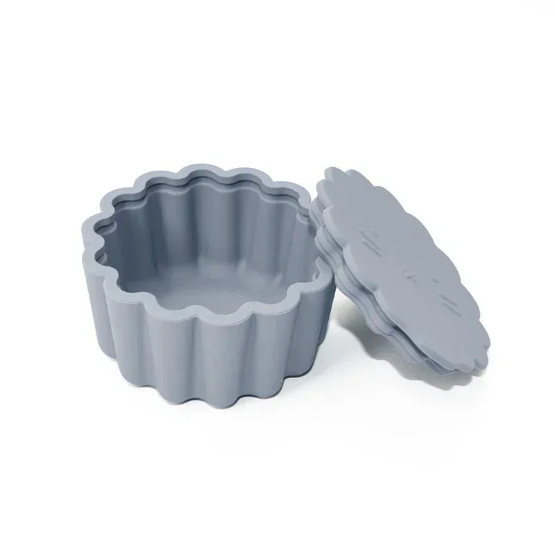 100% Food Grade Silicone Animal Pattern Feeding Box with Lid - BPA-Free Soft Baby Silicone Food Storage Box