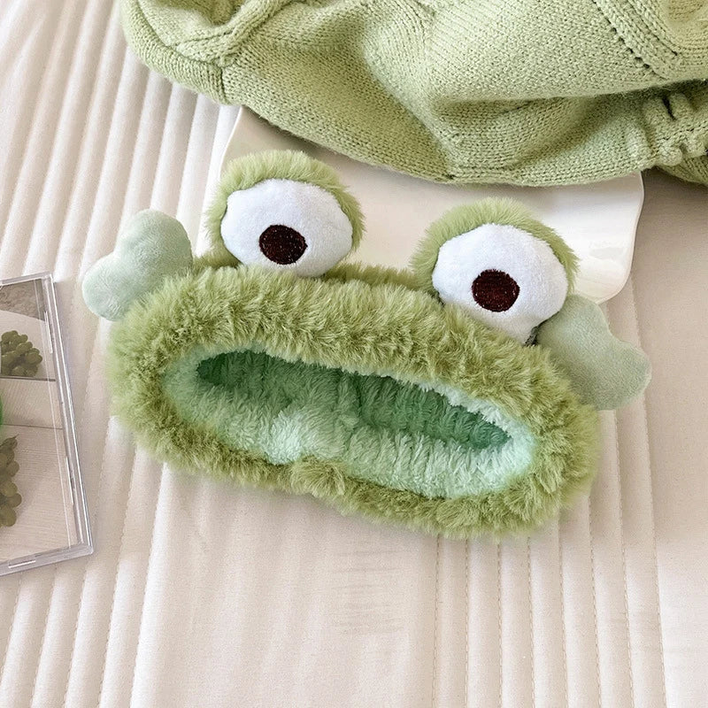 Strawberry Bear Plush Ear Face Wash Headband - Cute Cartoon Non-Slip Hairband for Women, Soft Cashmere