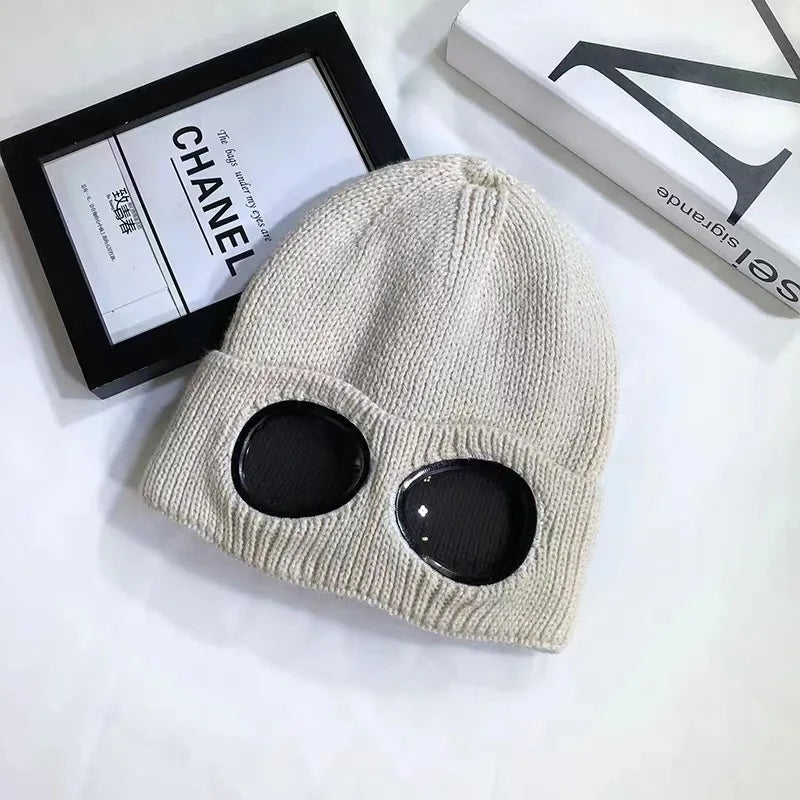 Unisex Knit Ski Beanie with Built-In Goggles — Windproof, Anti-Slip Ear-Protection Winter Hat, One Size Fits Most (54–60 cm / 21–23.6 in)