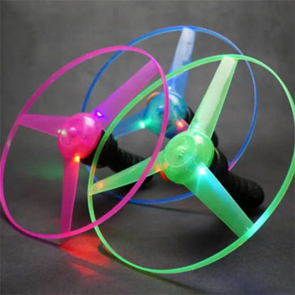 Flashing LED Spinning UFO Flying Saucer Toy with Pull String & Handle — 1-Pack Outdoor Kids Toy