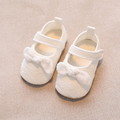 BeQeuewll Infant Baby Girls Shoes – Non-Slip Soft Soled Lace Bowknot Flats, Spring/Autumn First Walker Princess Shoes