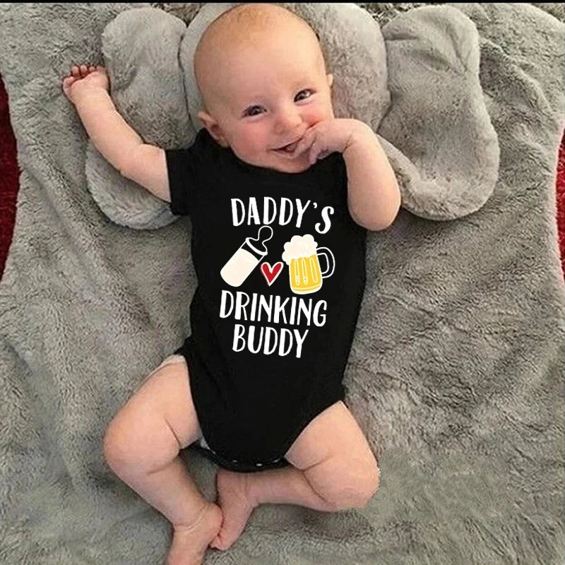 Funny "Daddy's Drinking Buddy" Newborn Baby Romper – Short Sleeve Cotton Bodysuit, Casual Summer Outfit, Perfect for Father's Day Gifts