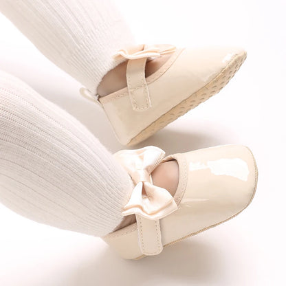 Solid Color Fashion Newborn Princess Shoes Non-Slip Cloth Bottom Shoes Girl Elegant Breathable Leisure Baby First Walking Shoes