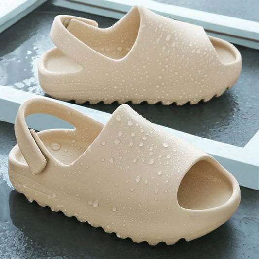 Comwarm Kids’ Fashion Sandals – Summer Boys’ Slides & Girls’ Thick Platform Non-Slip Slippers, Children’s Home Bathroom Baby Slides