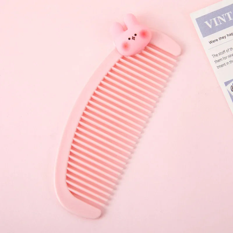 Cartoon Mini Crescent Comb - Cute Children’s Small Comb for Students - Portable Plastic Hairdressing Comb - Small Gift