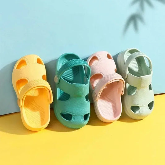 New Children’s Summer Hole Shoes – Anti-Slip Soft Sole Beach Sandals for Boys & Girls, 1-6 Years Kids’ Slippers