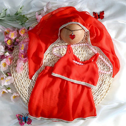 Newborn Baby Girl Indian Sari Photography Outfit, Infant Photo Shoot Costume with Saree, Dupatta, and Heart Shape Bindi