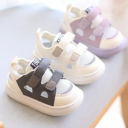 Kids Sports Sandals Summer New Boys' Hollow Board Shoes 1-4 Years Old Comfortable Casual Sandals for Boys Baby Shoes