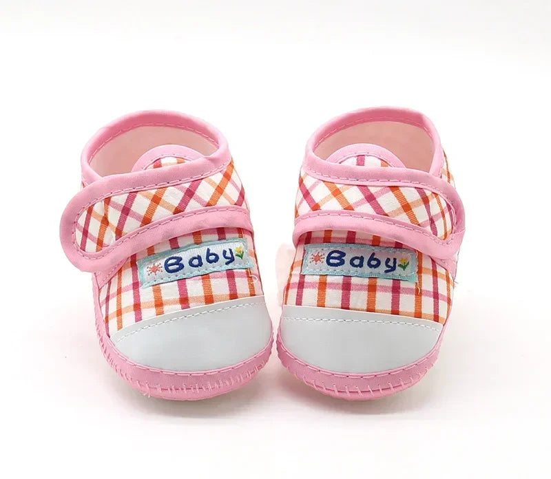 Double Heart Spring and Autumn Shoes – Soft Soled Toddler Shoes for Men & Women, 0-1 Years Old, Baby Walking Shoes (3-6-9 Months)