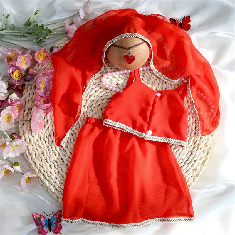 Newborn Baby Girl Indian Sari Photography Outfit, Infant Photo Shoot Costume with Saree, Dupatta, and Heart Shape Bindi