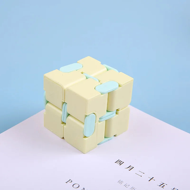NEW Puzzle Cube, Durable Exquisite Decompression Toy, Infinity Magic Cube for Adults & Kids, Fidget Antistress Anxiety Desk Toy