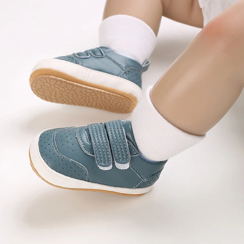 HAIZHIW Newborn Baby Boy & Girl Leather Shoes – Infant First Walkers, Non-Slip Rubber Toddler Retro Shoes (0-18M)